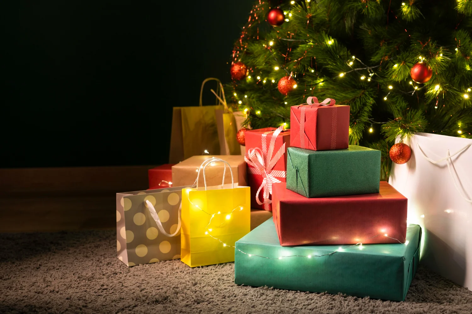 vista-frontal-hermosos-regalos-navidad